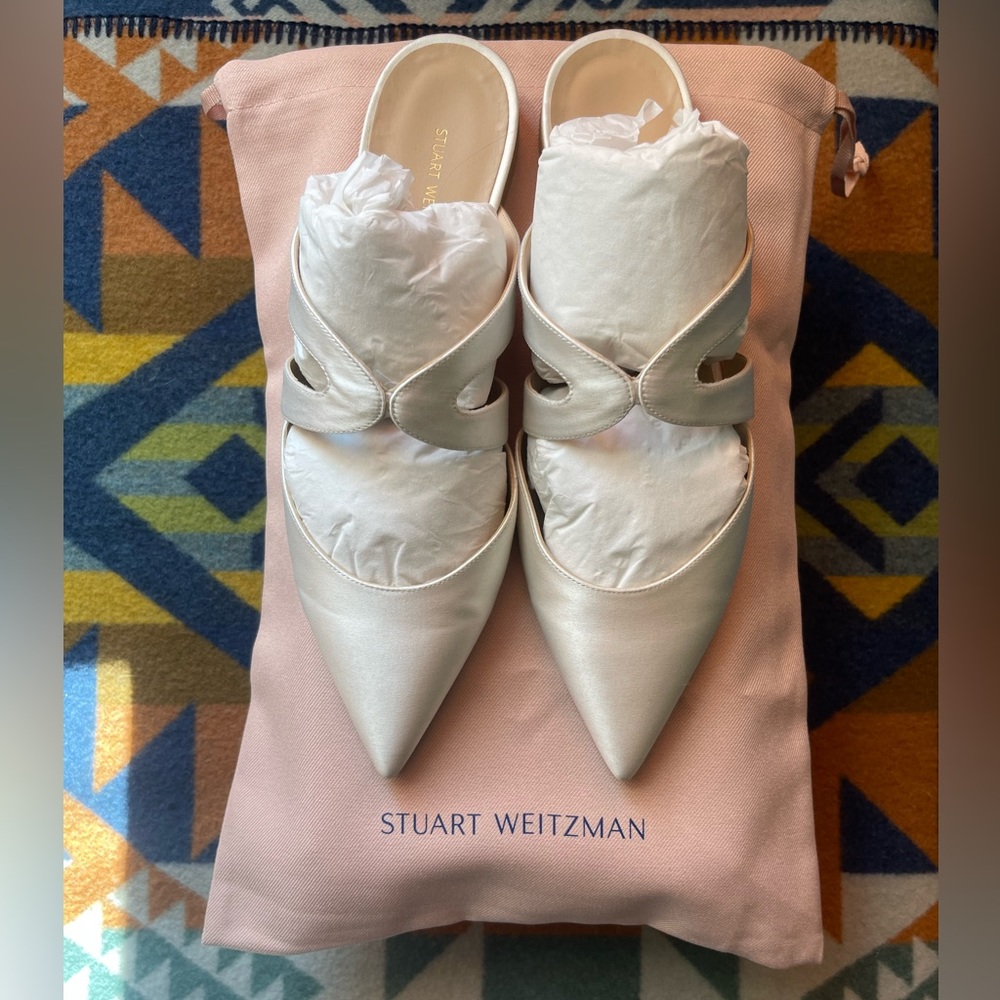 Stuart Weitzman // Mariposa Flat Mule in White
